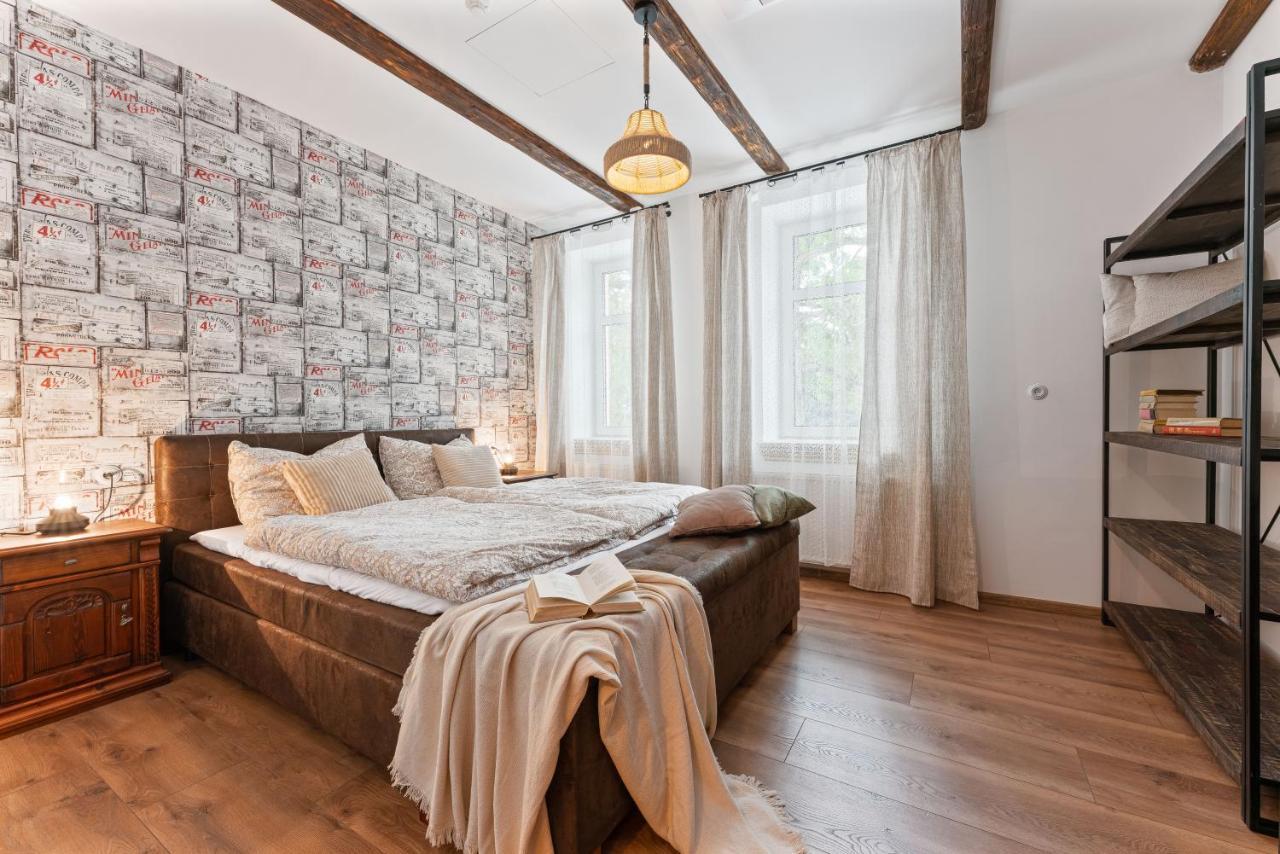 Villa Libosad Jicin Luaran gambar